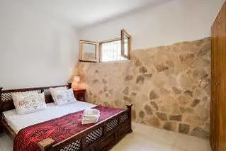 Villa Lindos *